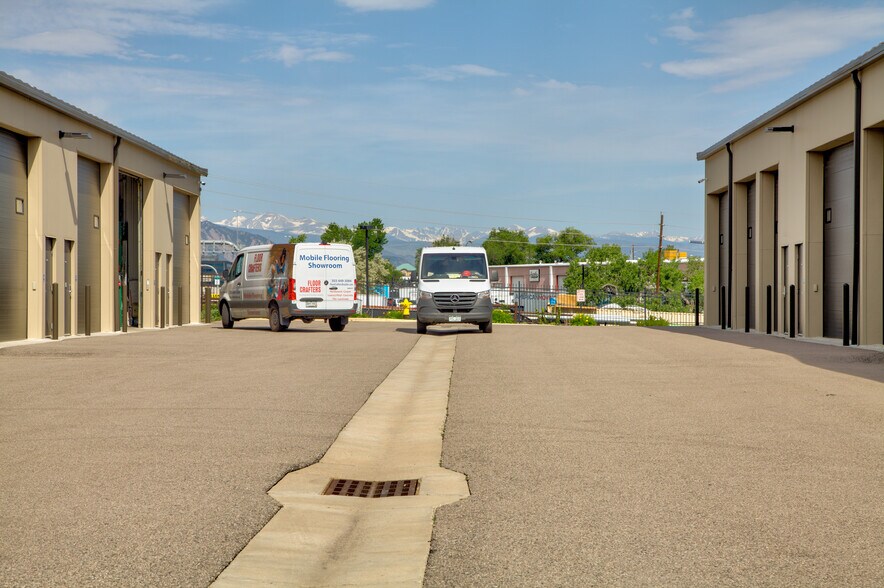 More Photos Of 2364 Industrial Ln, Broomfield Warehouse For Sale