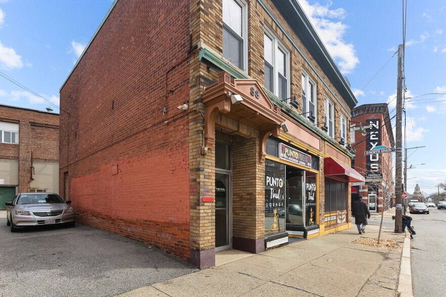 More Photos Of 31-33 Summer St, Pawtucket General Retail For Sale