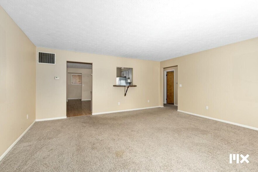 More Photos Of 2535 7th St, Shelbyville Apartments For Sale