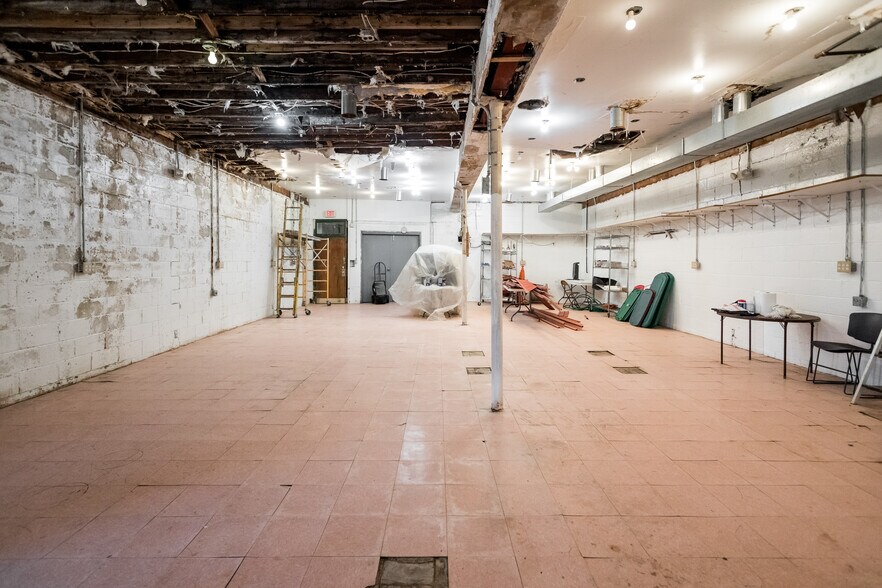 More Photos Of 2200 Vermont St, Detroit Auto Repair For Sale