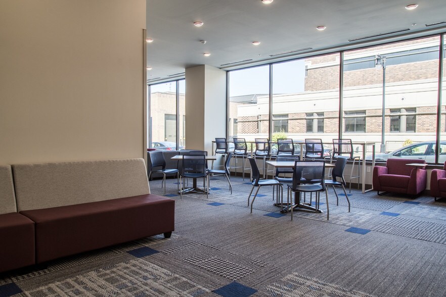 More Photos Of 649 Cherry St, Terre Haute Apartments For Lease