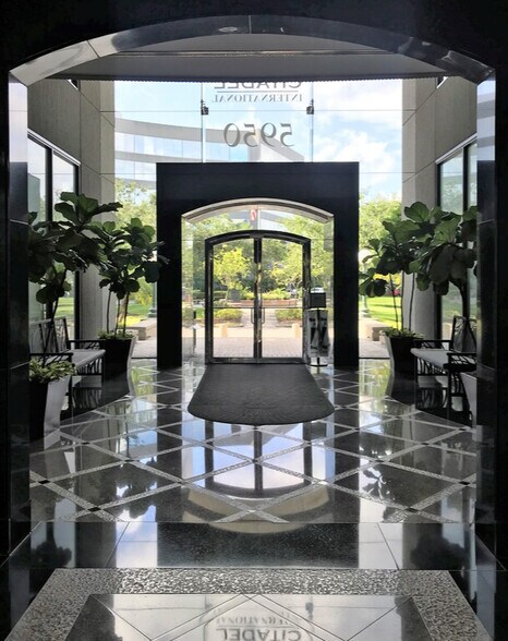 More Photos Of 5950 Hazeltine National Dr, Orlando Office For Lease