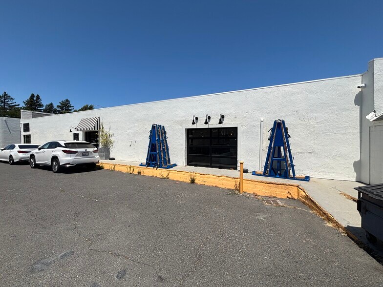 More Photos Of 807 Soscol Ave, Napa Warehouse For Lease