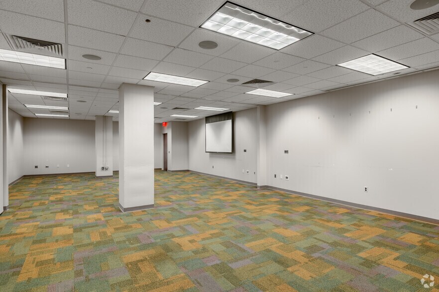 More Photos Of 3721 Tecport Dr, Harrisburg Office For Sale