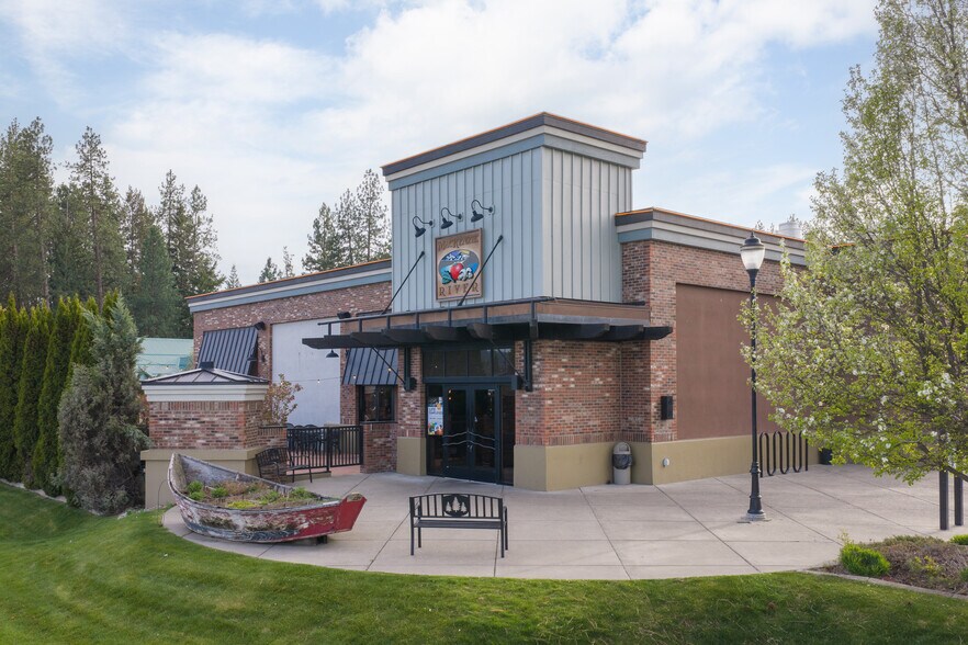 More Photos Of 405 W Canfield Ave, Coeur d'Alene Restaurant For Sale