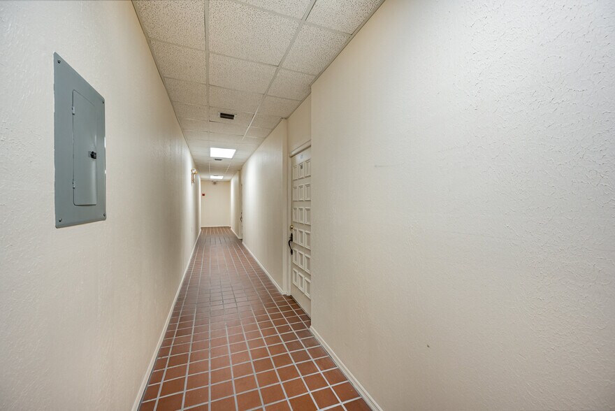 More Photos Of 3000 N Atlantic Ave, Cocoa Beach Office For Lease