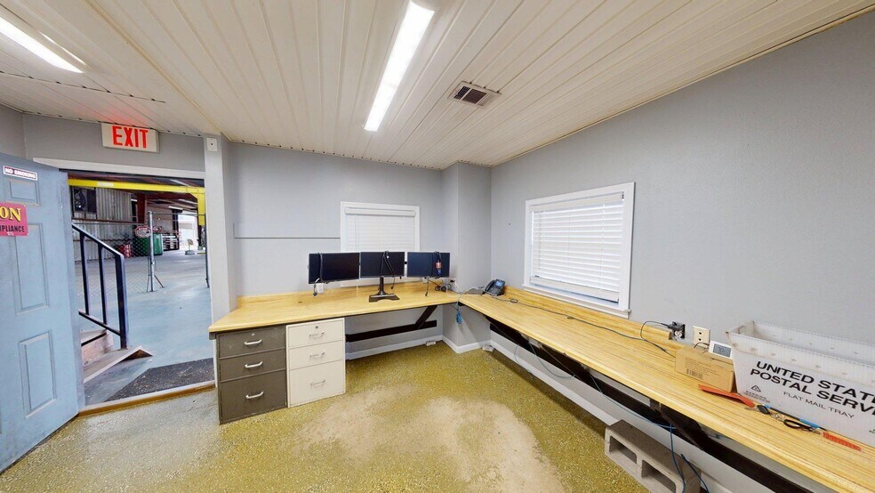 More Photos Of 565 Thomas St, Camilla Industrial For Sale