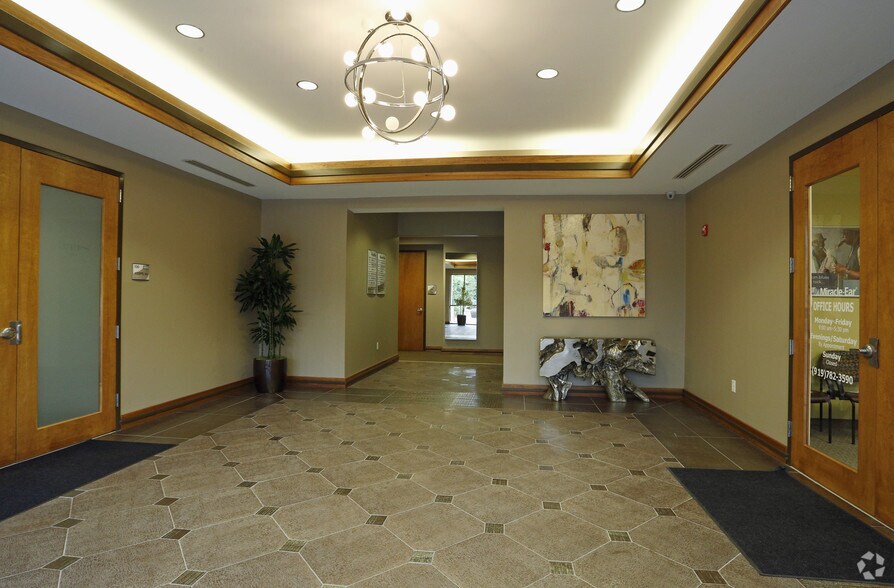 More Photos Of 6500 Creedmoor Rd, Raleigh Office For Lease