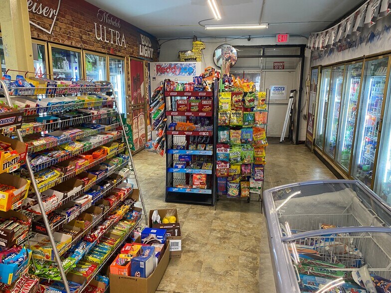 More Photos Of 11817 W Thunderbird Rd, El Mirage Convenience Store For Sale