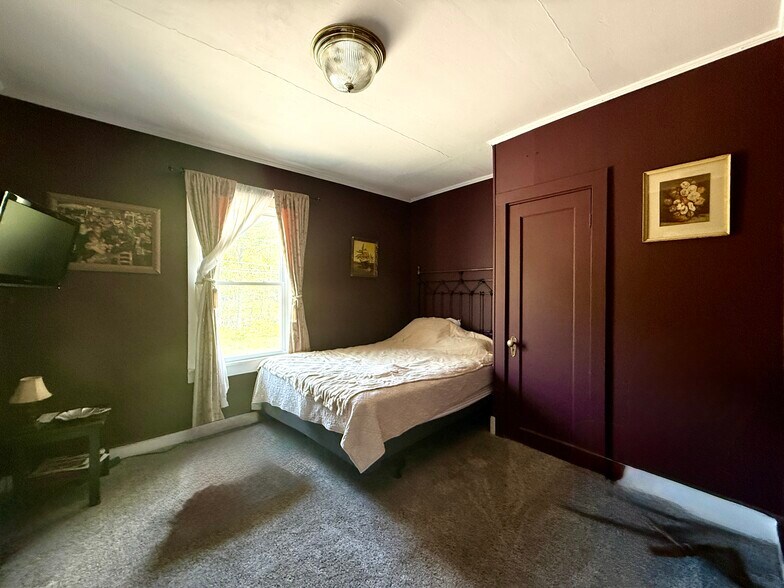 More Photos Of 5085 Route 23A, Haines Falls Flex For Sale