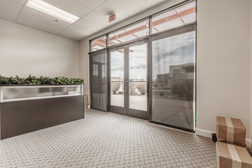 More Photos Of 2303 N Coral Canyon Blvd, Washington Storefront Retail Office For Lease