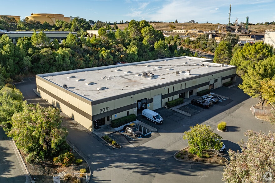 More Photos Of 3070 Bay Vista Ct, Benicia Distribution For Lease