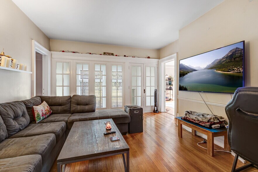 More Photos Of 461 Linwood Ave, Buffalo Apartments For Sale