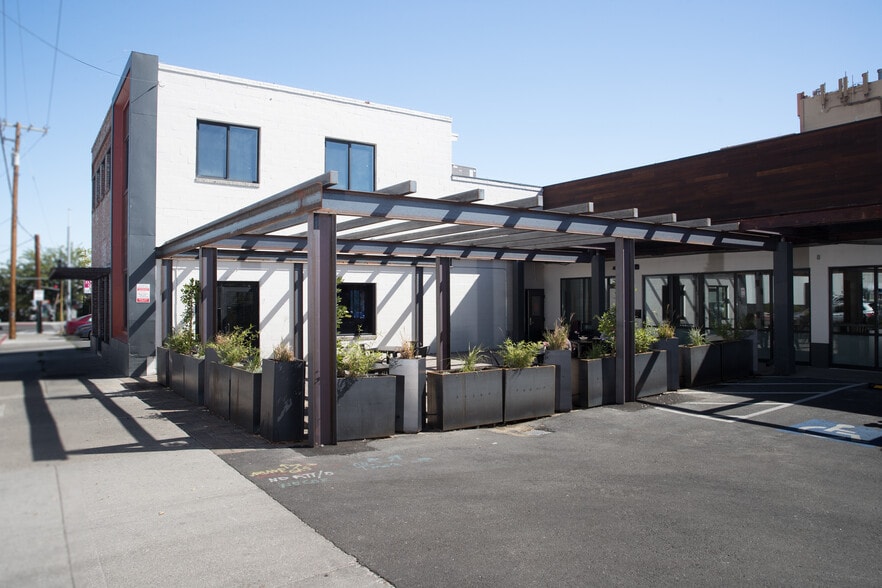 More Photos Of 20-24 California Ave, Reno Storefront Retail Office For Lease