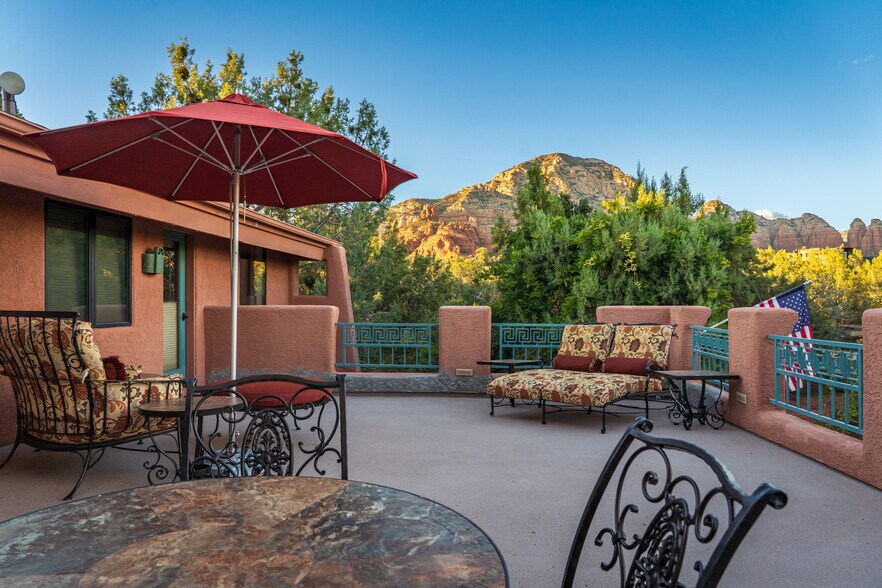 More Photos Of 55 Hozoni Dr, Sedona Hotel For Sale