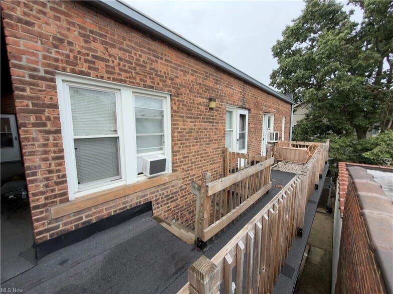 More Photos Of 17020 Madison Ave, Lakewood Flex For Sale