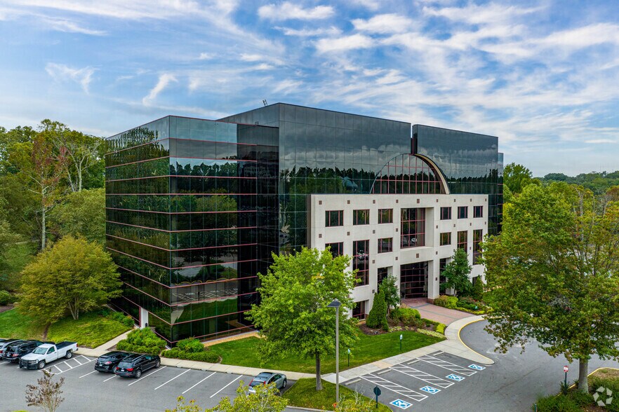 More Photos Of 7501 Boulder View Dr, North Chesterfield Unknown For Lease