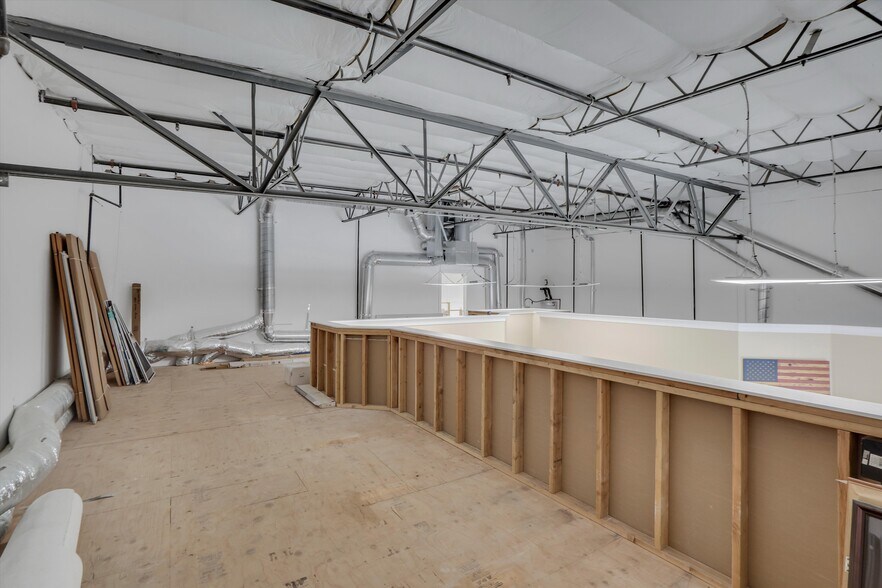 More Photos Of 5380 Gateway Plaza Dr, Benicia Industrial For Sale