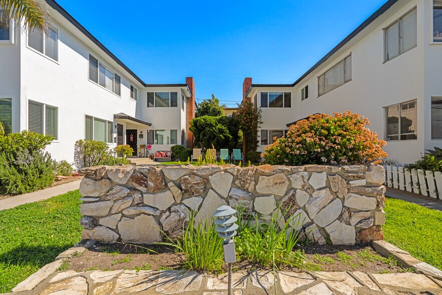 More Photos Of 124-128 Palos Verdes Blvd, Redondo Beach, Redondo Beach Apartments For Sale