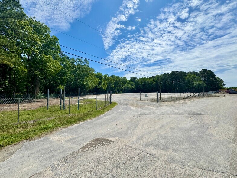 Primary Photo Of 6643 Jet Park Dr, North Charleston Land For Lease