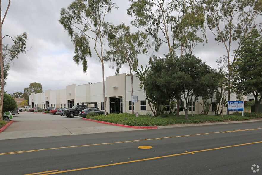 More Photos Of 13670 Danielson St, Poway Warehouse For Lease
