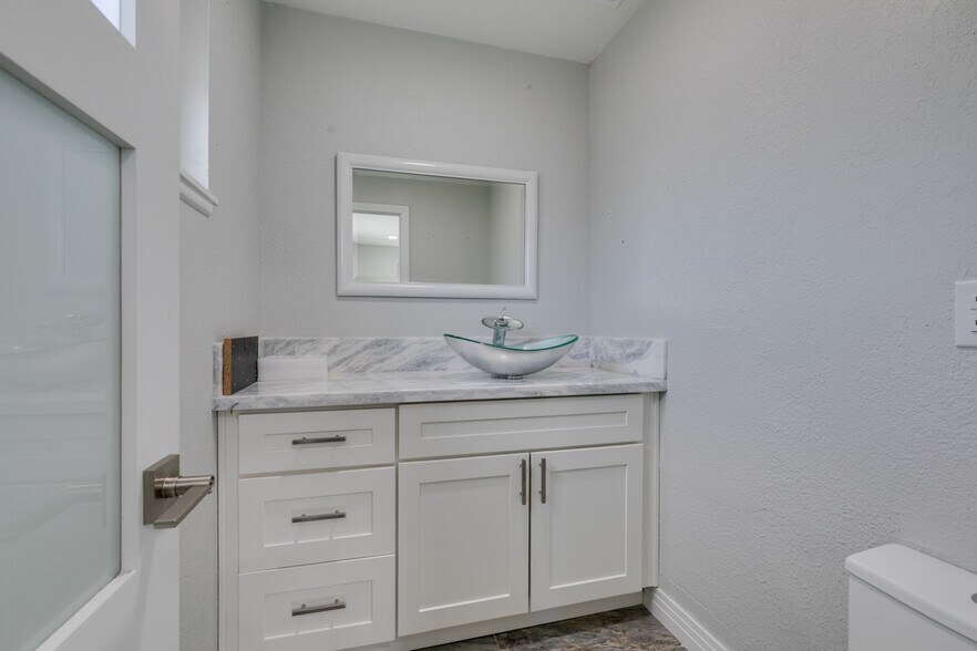 More Photos Of 612 S Jones Blvd, Las Vegas Office Residential For Sale