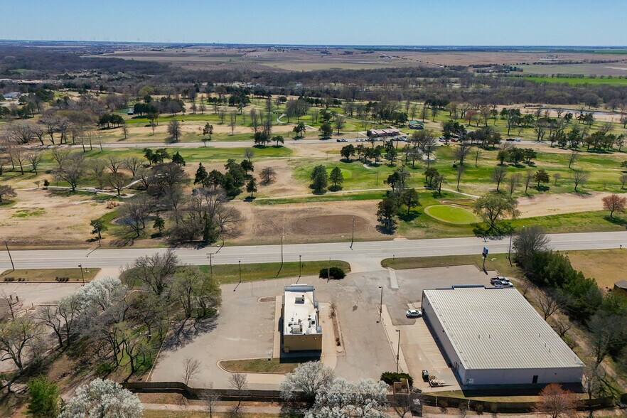 More Photos Of 1403 W 8th St, Wellington Fast Food For Sale