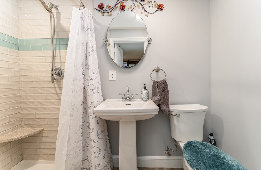 More Photos Of 417 Mountain Rd, Lebanon Specialty For Sale