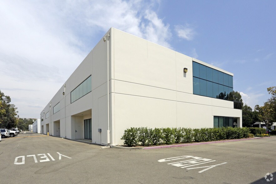 More Photos Of 25031-25061 Avenue Stanford, Valencia Unknown For Lease