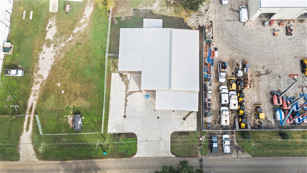 More Photos Of 6933 Olson Ln, Pasadena Service For Sale