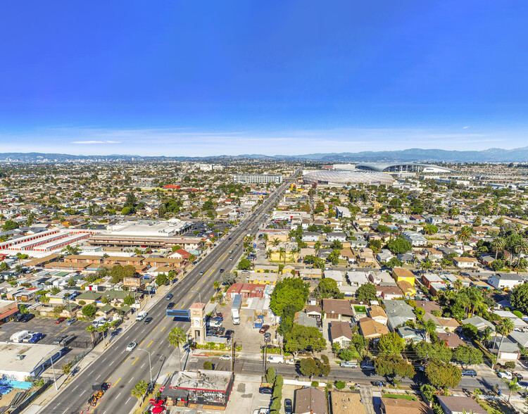 Primary Photo Of 10929 S Prairie Ave, Inglewood Warehouse For Lease