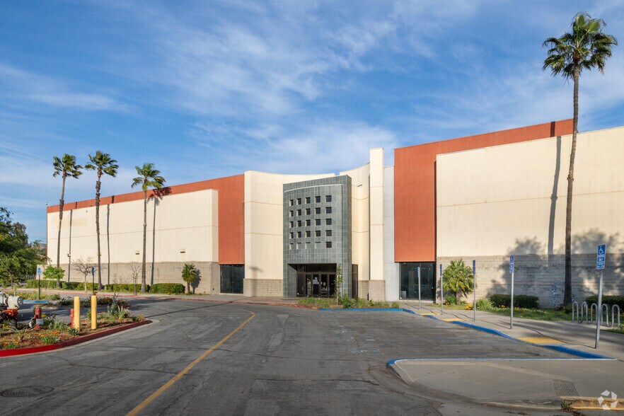 More Photos Of 22650 Town Circle, Moreno Valley Unknown For Lease