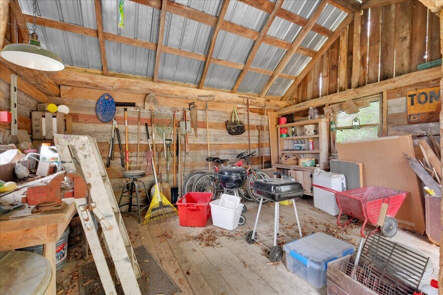 More Photos Of 2945 Greenbrier Rd, Madison Specialty For Sale