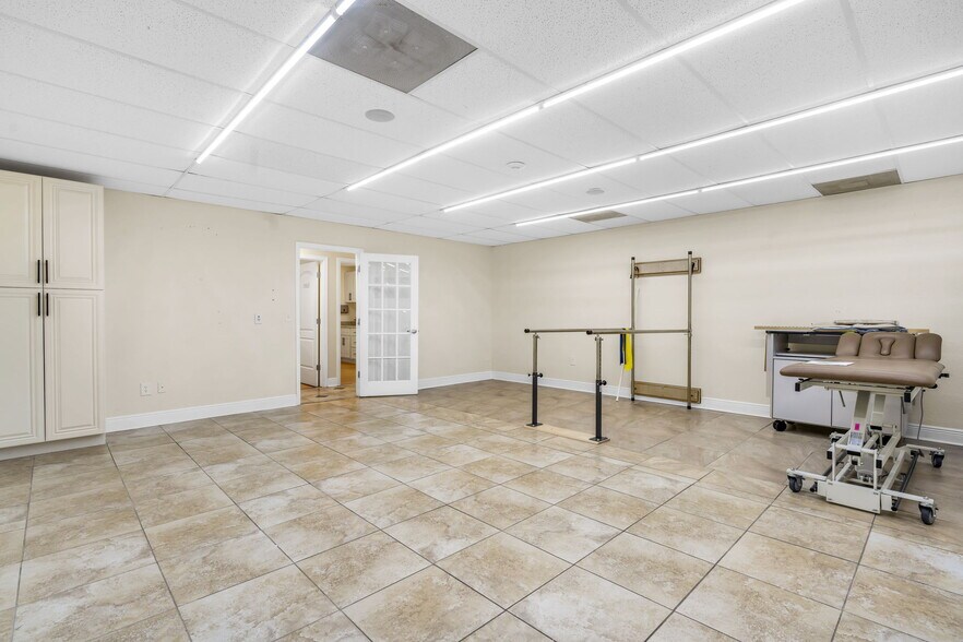 More Photos Of 4109 Armenia Ave, Tampa Medical For Sale