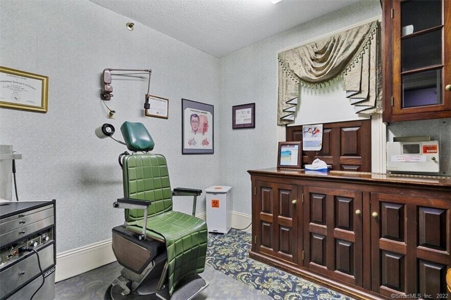 More Photos Of , Middletown Office For Sale