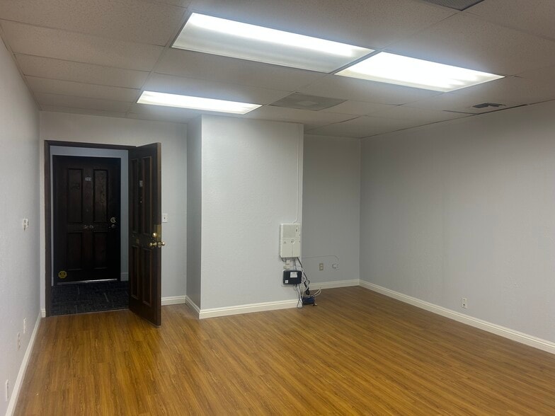 More Photos Of 12140 Artesia Blvd, Artesia Office For Lease