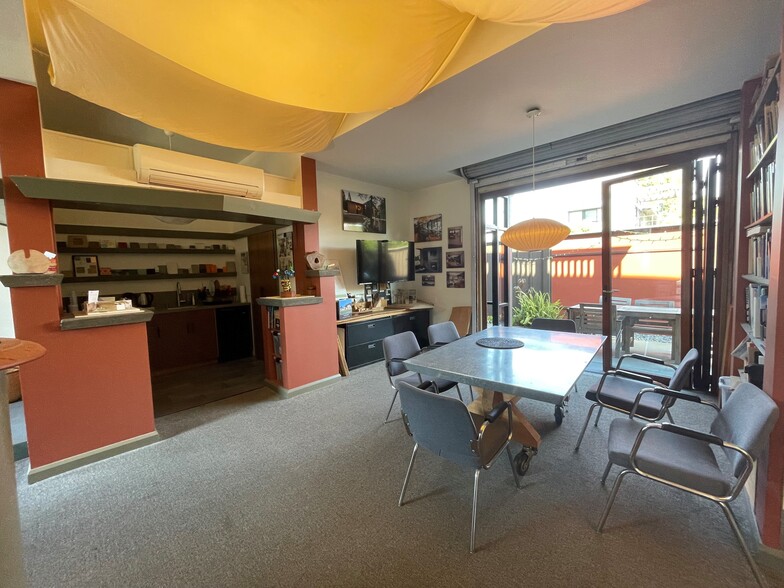 More Photos Of 5500 Doyle St, Emeryville Office For Sale