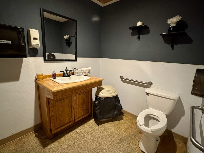 More Photos Of 68290 S Main St, Iron River General Retail For Sale