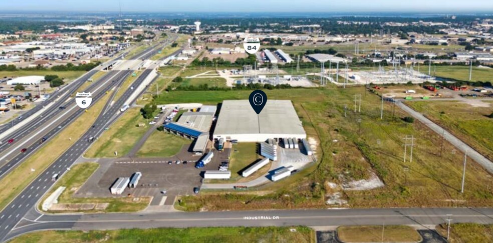 Primary Photo Of 700 W Loop 340, Woodway Warehouse For Lease