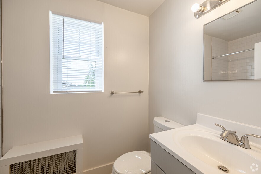 More Photos Of 1100 E Ramblewood Rd, Baltimore Apartments For Sale