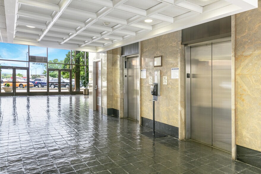 More Photos Of 5726 Marlin Rd, Chattanooga Office For Lease