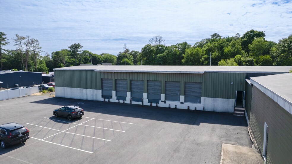 More Photos Of 678 Adams St, Abington Warehouse For Lease