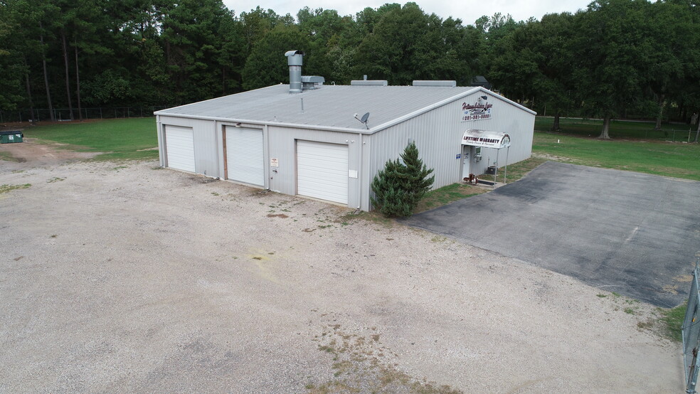 Primary Photo Of 30737 Huffman Cleveland Rd, Huffman Warehouse For Lease