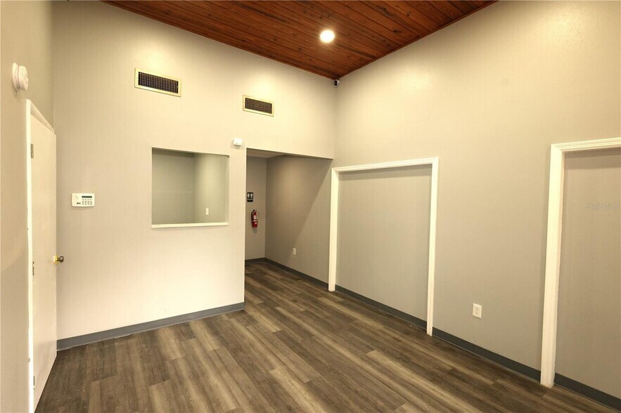 More Photos Of 7008 Jason Dr, Zephyrhills Medical For Sale