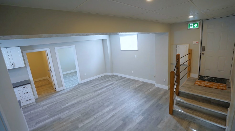 More Photos Of 39 Shade St, Cambridge General Retail For Lease