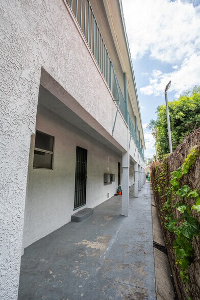 More Photos Of 227 Lime Ave, Long Beach Apartments For Sale