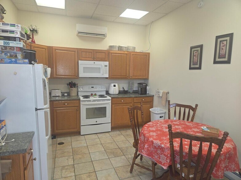 More Photos Of 158 Penobscot Ave, Millinocket Freestanding For Sale