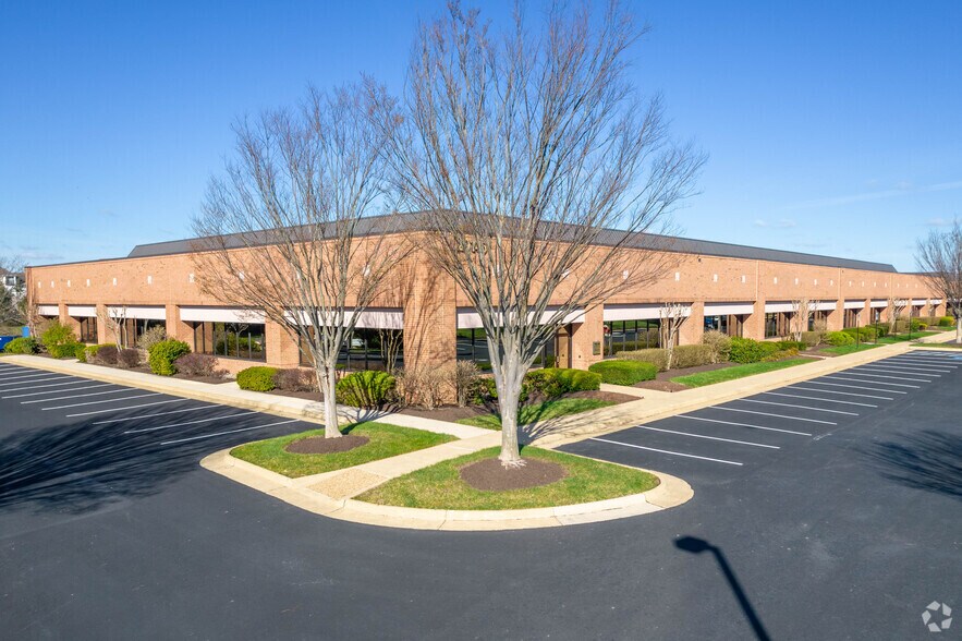 More Photos Of 20116 Ashbrook Pl, Ashburn Unknown For Lease