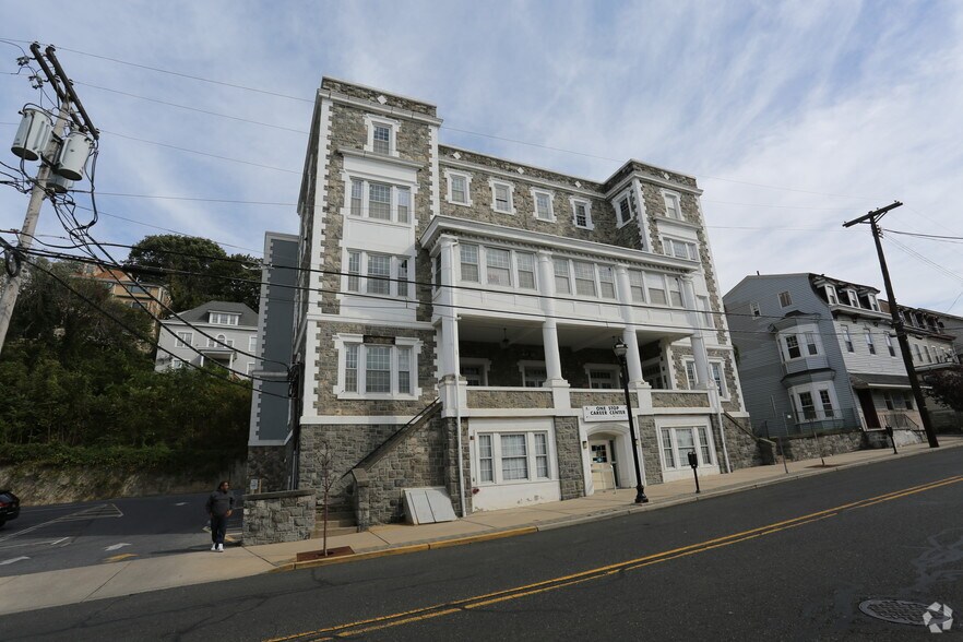 More Photos Of 75 S Main St, Phillipsburg Office For Lease