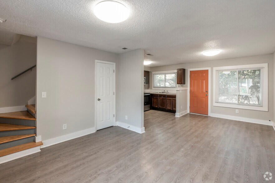 More Photos Of 2201 Alma Ct, Charlotte Apartments For Sale